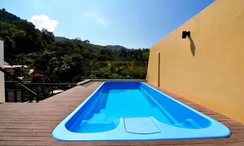 Превосходные апартаменты с 2 спальнями и с видом на город в проекте Роял Камала, на пляже Камала 