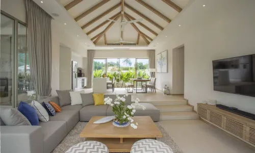 Прекрасная вилла с 3 спальнями и с видом на бассейн в проекте Тричада, на пляже Бангтао/Лагуна