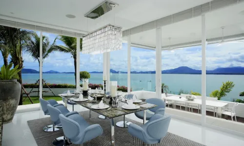 Сказочная вилла премиум класса с 5 спальнями и с видом на море в проекте Зе Бэй, на пляже Мыс Яму