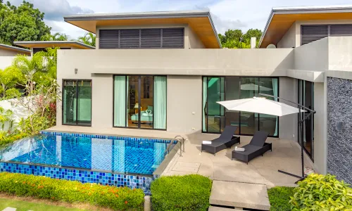 Cтильная вилла с 3 спальнями и с видом на бассейн в проекте Модерн Зен, на пляже Найхарн (+ Видео обзор)