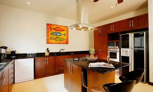 Восхитительная вилла с 7 спальнями и с видом на бассейн в проекте Зе Виллас, на пляже Найхарн