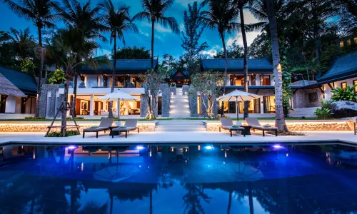 Восхитительная вилла премиум класса с 6 спальнями и с видом на море, на пляже Камала 