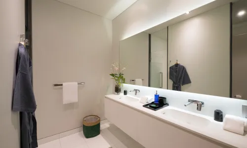 Сказочная вилла премиум класса с 4 спальнями и с видом на море в проекте Малайвана, на пляже Найтон