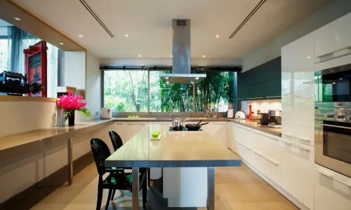 Комфортабельная вилла с 3 спальнями и с видом на море в проекте Ля Колин, на пляже Лаян 