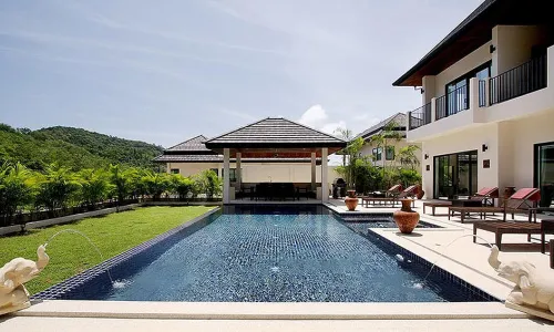 Прекрасная вилла с 7 спальнями в проекте Зе Виллас, на пляже Найхарн