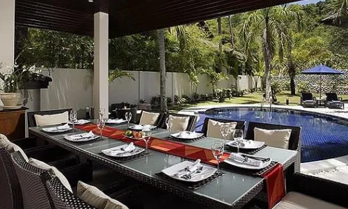 Модная вилла с 5 спальнями и с видом на бассейн в проекте Зе Виллас, на пляже Найхарн