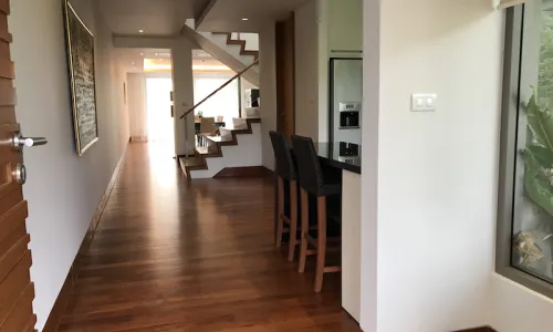 Прекрасные апартаменты с 3 спальнями и с видом на бассейн, не далеко от моря в проекте Перл оф Найтон, на пляже Найтон