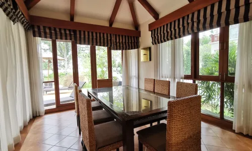 Сказочная вилла с 3 спальнями и с видом на бассейн в проекте Лагуна Хомс, на пляже Бангтао/Лагуна