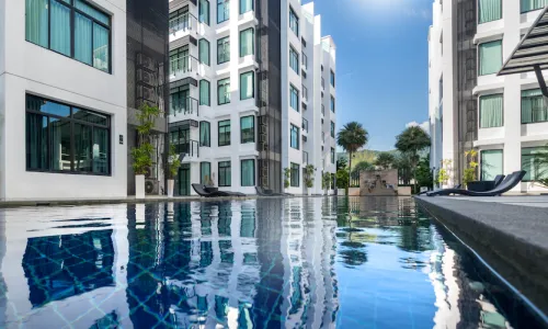 Удобные апартаменты с 3 спальнями и с видом на бассейн в проекте Реджент Камала, на пляже Камала 