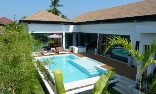 Сказочная вилла с 2 спальнями и с видом на бассейн, на пляже Найхарн