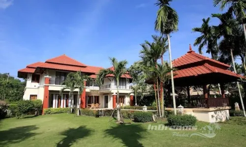 Cтильная вилла с 3 спальнями и с видом на бассейн в проекте Лагуна Хомс, на пляже Бангтао/Лагуна