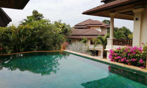 Лейквуд хиллс