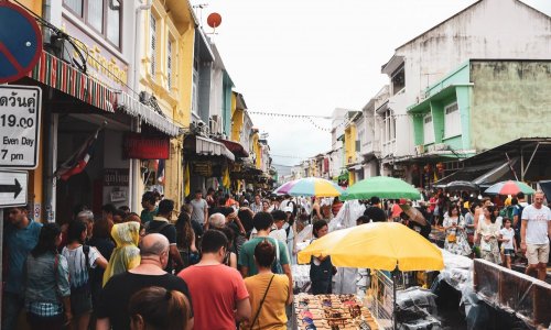 Открывается рынок выходного дня в Пхукет тауне