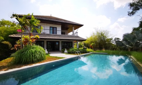 Сногсшибательная вилла с 4 спальнями и с видом на бассейн в проекте Лагуна Хомс, на пляже Бангтао/Лагуна (+ Видео обзор)