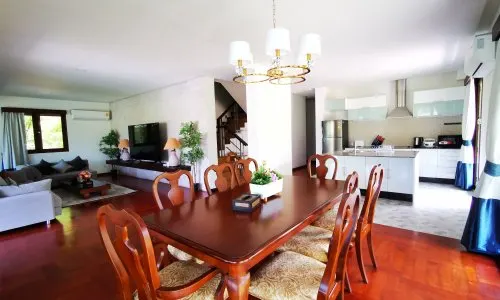 Сногсшибательная вилла с 4 спальнями и с видом на бассейн в проекте Лагуна Хомс, на пляже Бангтао/Лагуна (+ Видео обзор)