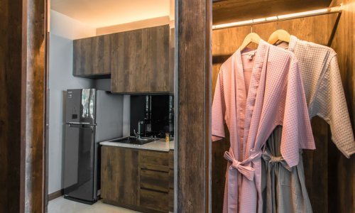 Восхитительные апартаменты студия и с видом на море, на пляже Ката