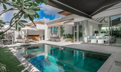 Шикарная вилла с 3 спальнями и с видом на бассейн в проекте Тричада Тропикал, на пляже Бангтао/Лагуна