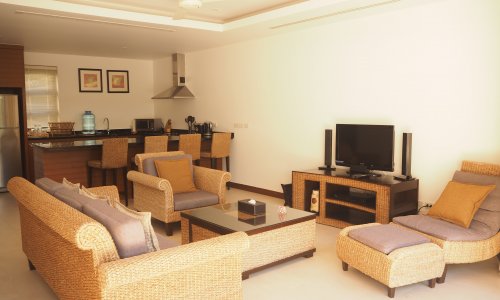 Великолепная вилла с 2 спальнями и с видом на бассейн в проекте Зе Резиденс Бангтао, на пляже Бангтао/Лагуна