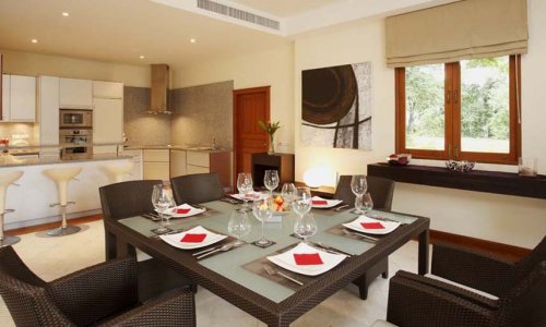 Комфортабельная вилла премиум класса с 5 спальнями и с видом на бассейн в проекте Лагуна Вотерс, на пляже Бангтао/Лагуна