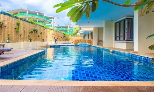 Сногсшибательные апартаменты с 1 спальней и с видом на бассейн в проекте Лаго, на пляже Найхарн