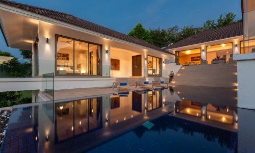 Потрясающая вилла с 4 спальнями и с видом на море, на пляже Чалонг