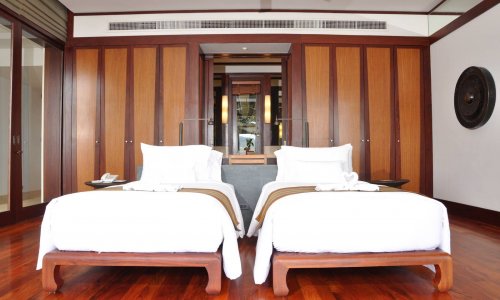 Великолепная вилла премиум класса с 5 спальнями и с видом на море в проекте Андара, на пляже Камала 