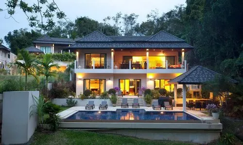 Великолепная вилла премиум класса с 8 спальнями и с видом на бассейн в проекте Зе Виллас, на пляже Найхарн