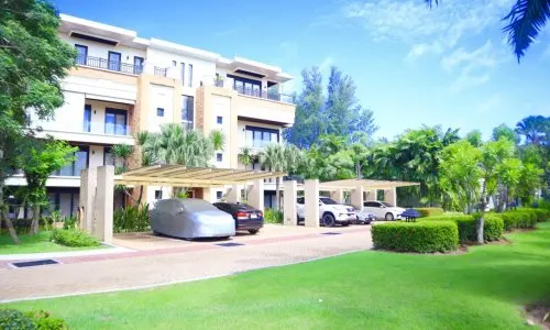 Комфортабельные апартаменты с 3 спальнями и с видом на сад, не далеко от моря в проекте Чом Таван, на пляже Бангтао/Лагуна (+ Видео обзор)