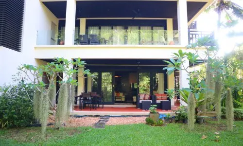 Комфортабельные апартаменты с 3 спальнями и с видом на сад, не далеко от моря в проекте Чом Таван, на пляже Бангтао/Лагуна (+ Видео обзор)