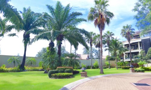 Cтильные апартаменты с 3 спальнями и с видом на сад, не далеко от моря в проекте Чом Таван, на пляже Бангтао/Лагуна