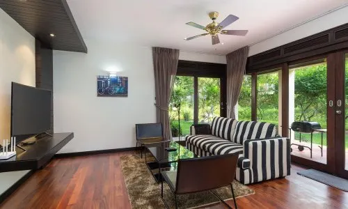 Великолепные апартаменты с 3 спальнями и с видом на сад, не далеко от моря в проекте Чом Таван, на пляже Бангтао/Лагуна (+ Видео обзор)