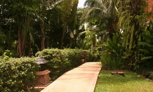 Удобные апартаменты с 3 спальнями и с видом на бассейн, не далеко от моря в проекте Чом Таван, на пляже Бангтао/Лагуна (+ Видео обзор)