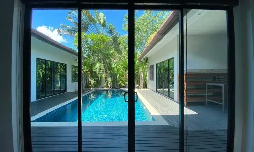 Сказочная вилла с 3 спальнями и с видом на бассейн в проекте Пейка Виллас, на пляже Бангтао/Лагуна