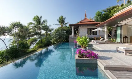 Роскошный отель с 4 спальнями и с видом на море в проекте Тризара, на пляже Лаян 