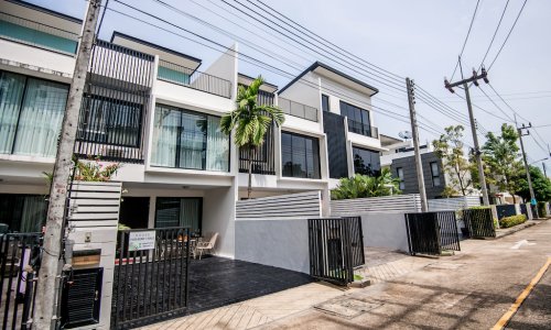 Сногсшибательный таунхаус с 3 спальнями и с видом на сад в проекте Лагуна Парк, на пляже Бангтао/Лагуна