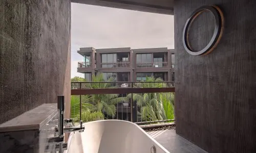 Удобные апартаменты с 2 спальнями и с видом на бассейн в проекте Сатурдэйс, на пляже Равай