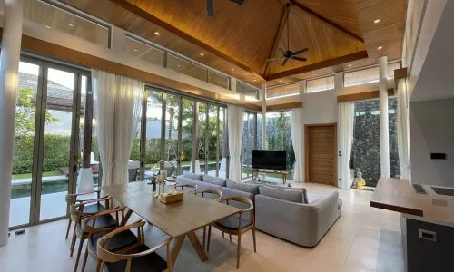 Потрясающая вилла премиум класса с 3 спальнями и с видом на бассейн в проекте Ботаника Бангтао Бич, на пляже Бангтао/Лагуна