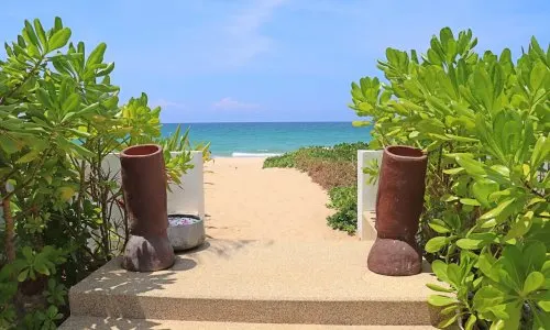 Потрясающая вилла премиум класса с 2 спальнями и с видом на море, на пляже Натай