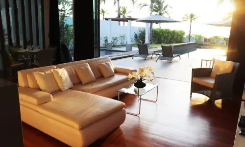 Великолепная вилла премиум класса с 2 спальнями и с видом на море, на пляже Натай