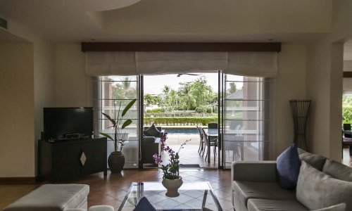 Модная вилла с 4 спальнями и с видом на бассейн в проекте Ангсана Виллас Резорт, на пляже Бангтао/Лагуна