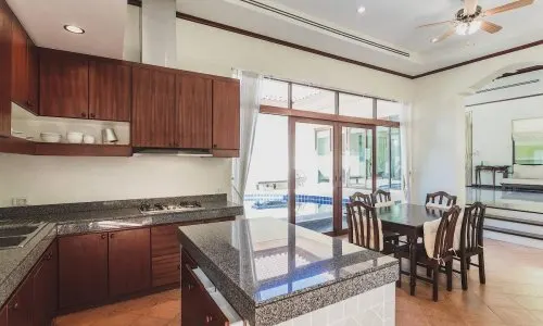 Восхитительная вилла с 2 спальнями и с видом на бассейн в проекте Оушен Палмс, на пляже Бангтао/Лагуна