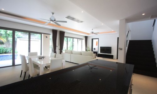 Комфортабельная вилла с 3 спальнями и с видом на бассейн в проекте Зе Резиденс Бангтао, на пляже Бангтао/Лагуна