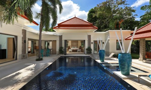 Шикарная вилла с 4 спальнями и с видом на бассейн в проекте Сайтан, на пляже Бангтао/Лагуна