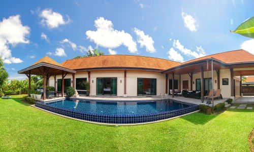 Роскошная вилла с 3 спальнями и с видом на бассейн в проекте Кокянг, на пляже Найхарн