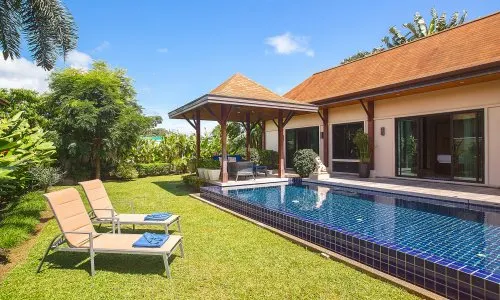 Роскошная вилла с 3 спальнями и с видом на бассейн в проекте Кокянг, на пляже Найхарн