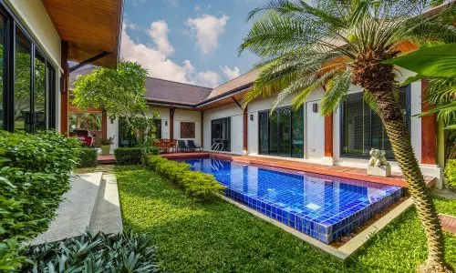 Роскошная вилла с 3 спальнями и с видом на бассейн в проекте Кокянг, на пляже Найхарн
