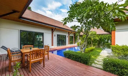 Роскошная вилла с 3 спальнями и с видом на бассейн в проекте Кокянг, на пляже Найхарн