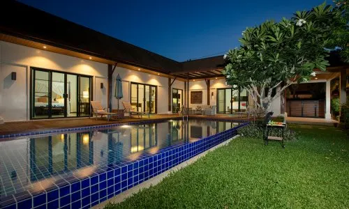 Комфортабельная вилла с 3 спальнями и с видом на бассейн в проекте Кокянг, на пляже Найхарн