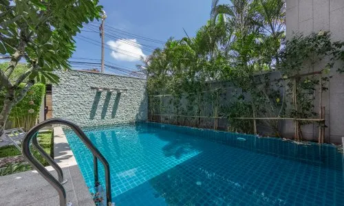 Модная вилла с 3 спальнями и с видом на бассейн в проекте Кокянг, на пляже Найхарн