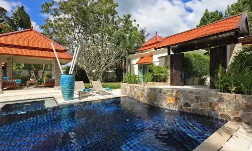 Комфортабельная вилла с 5 спальнями и с видом на бассейн в проекте Сайтан, на пляже Бангтао/Лагуна (+ Видео обзор)